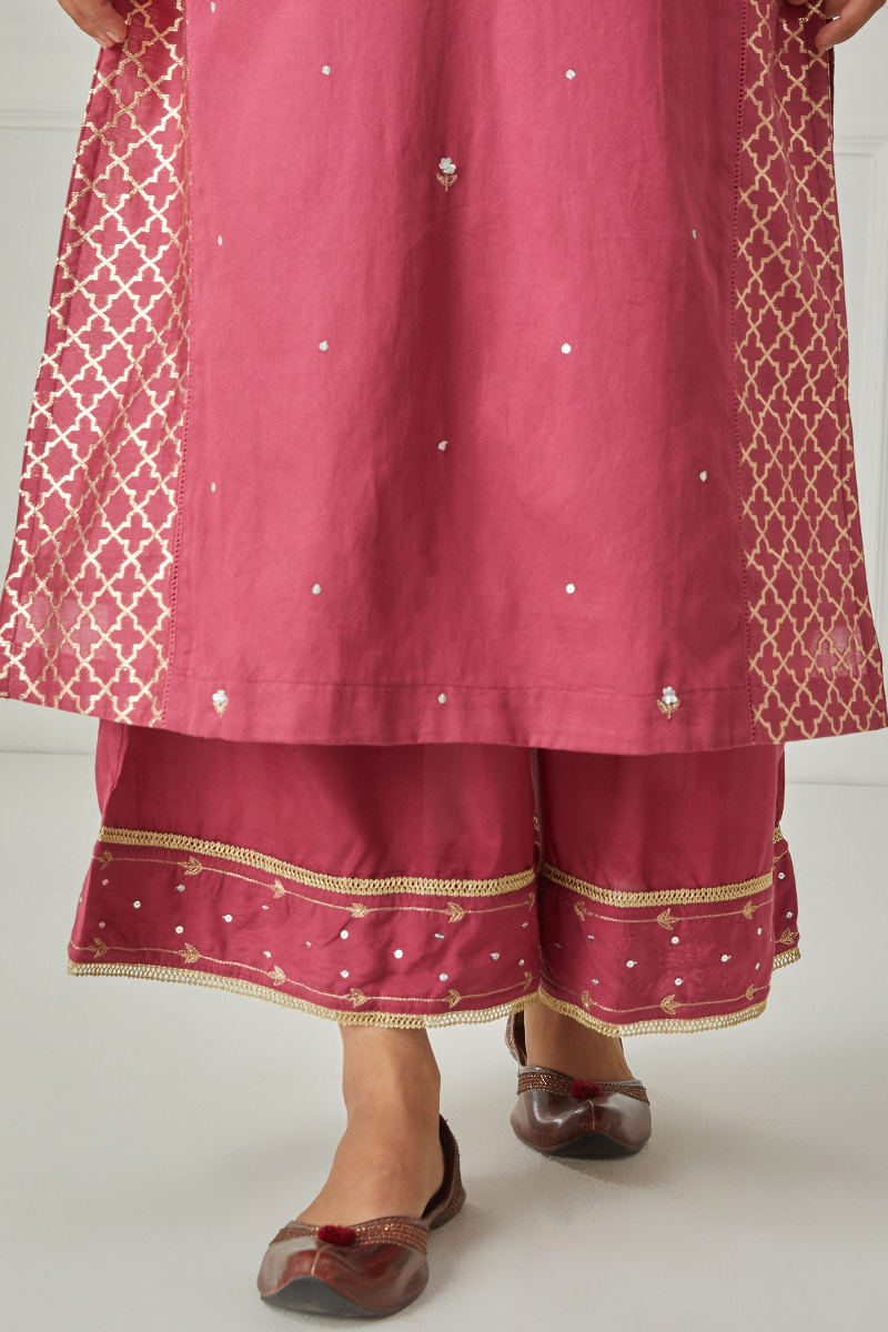 Red Handcrafted Straight Vegan Silk Kurta