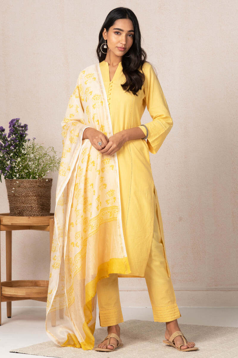 Yellow Handcrafted Straight Cotton Kurta