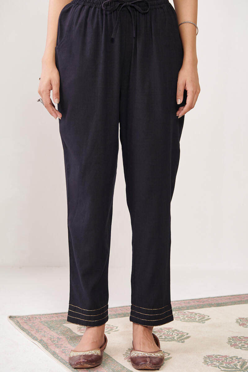 Black Handcrafted Rayon Slub Narrow Pants