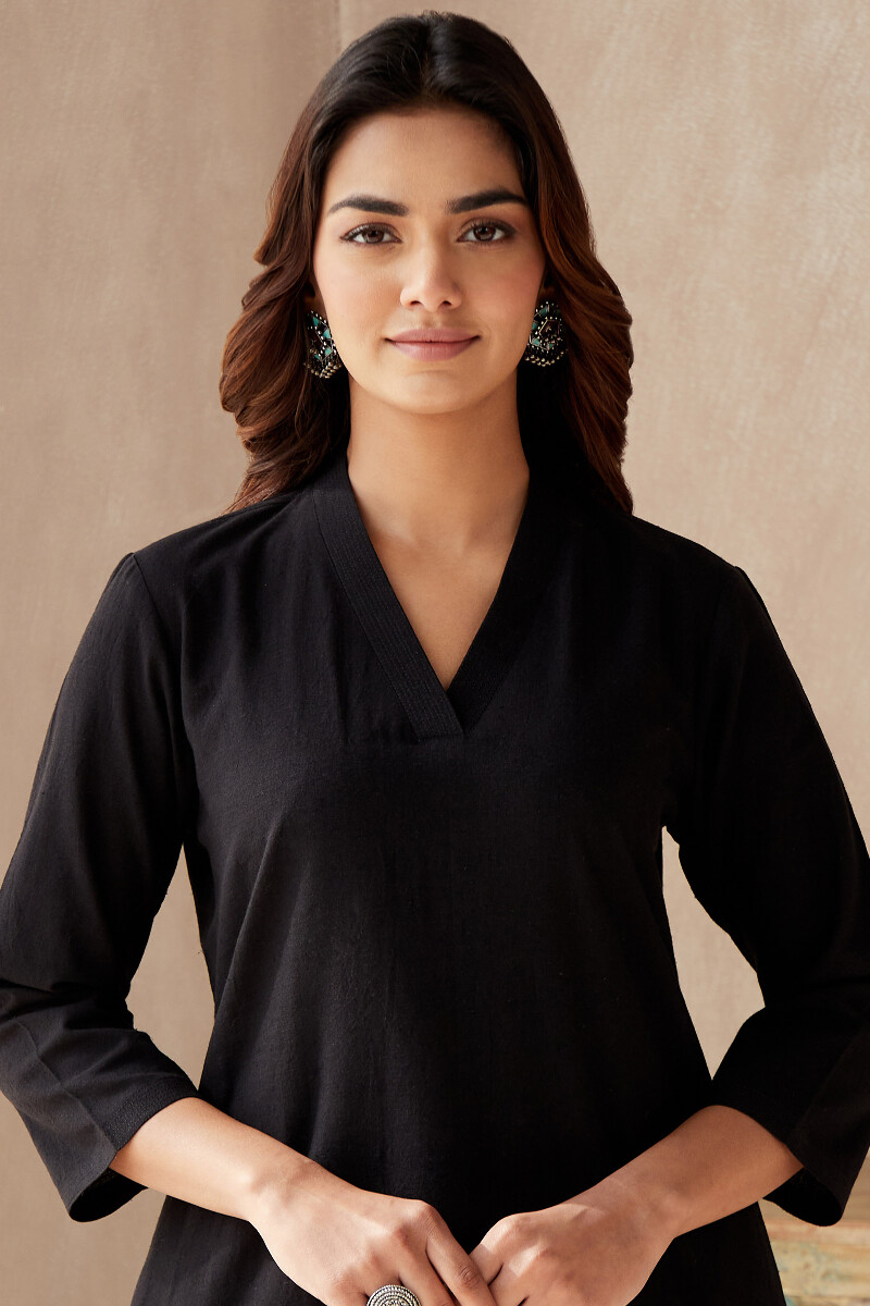 Black Handcrafted Straight Cotton Flax Kurta
