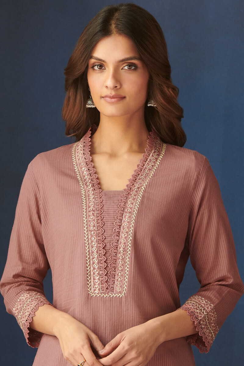 Mauve Handcrafted Straight Cotton Dobby Kurta