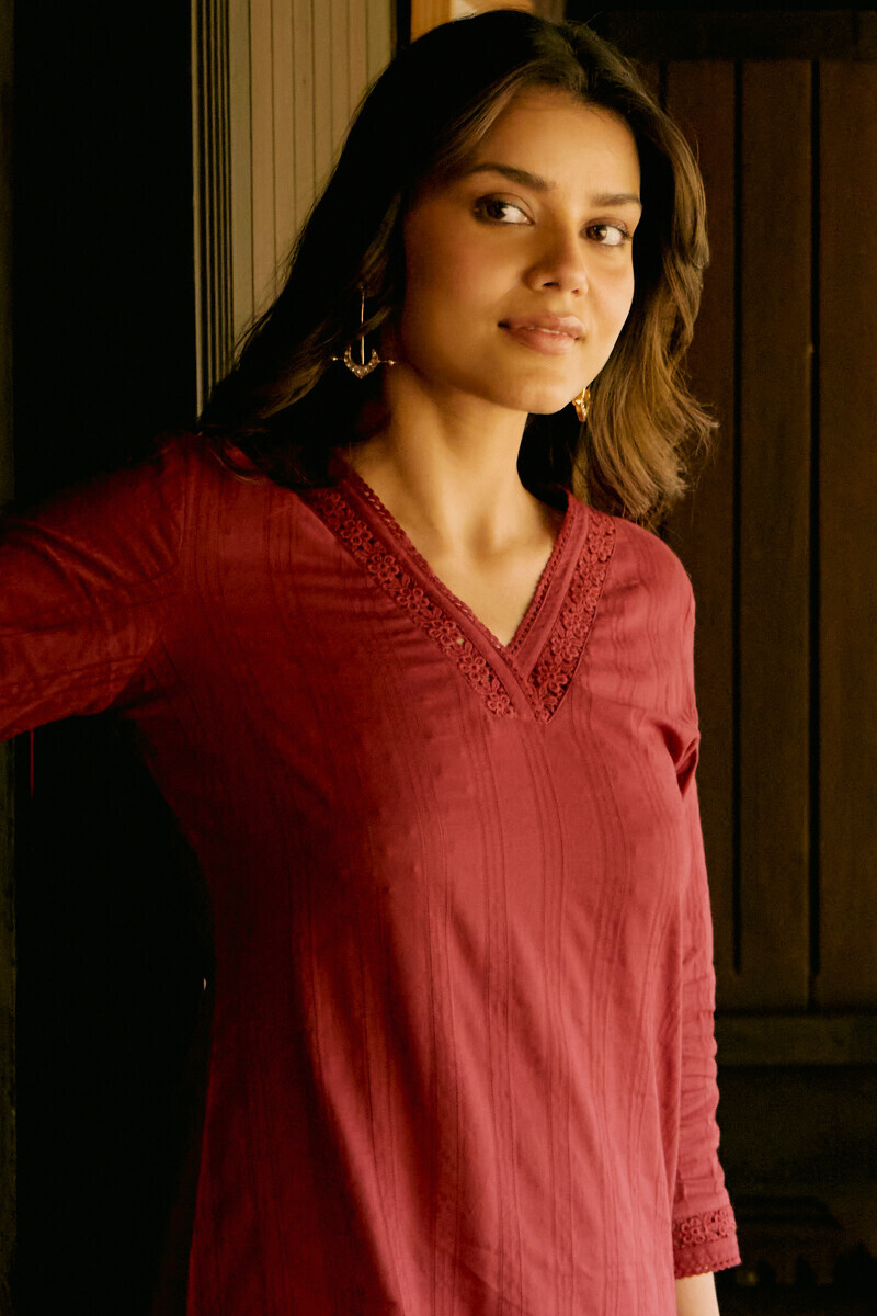 Red Handcrafted Straight Cotton Dobby Kurta