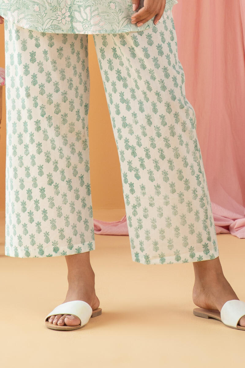 Green Block Printed Cotton Pyjama Set