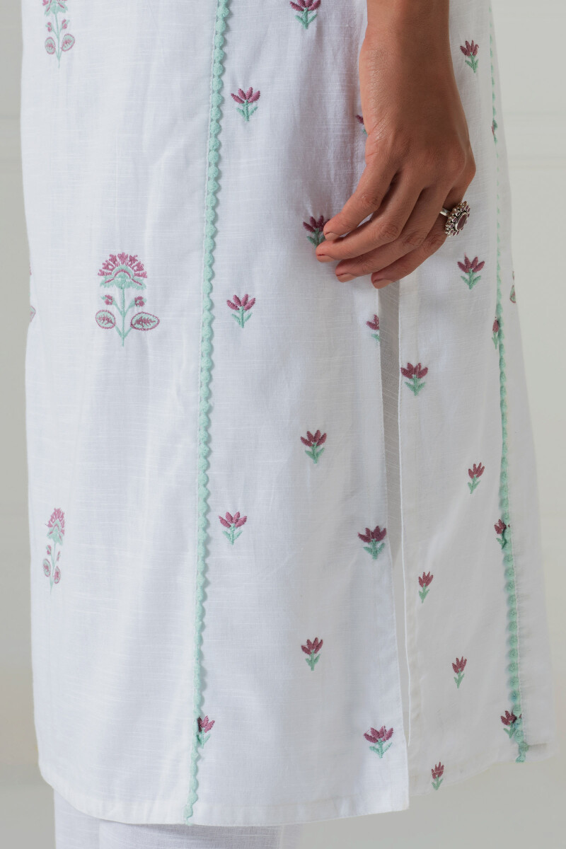 White Handcrafted Straight Cotton Kurta