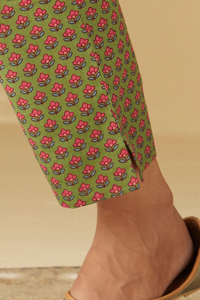 Green Hand Printed Cotton Narrow Pants