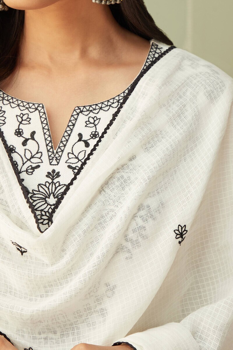 Off-White Handcrafted Kota Dupatta