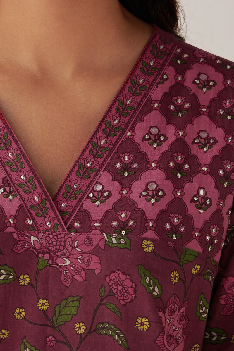 Mauve Hand Printed Straight Cotton Kurta