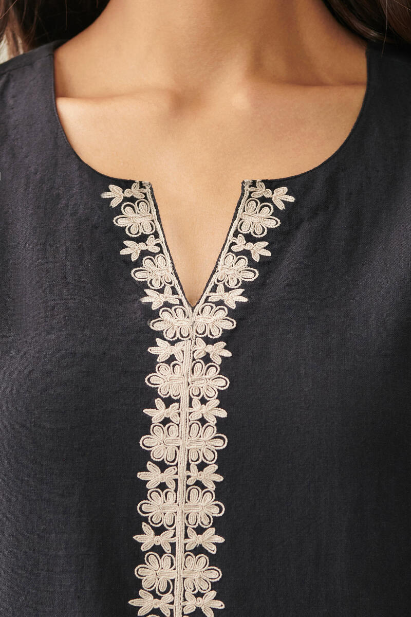 Black Handcrafted Straight Cotton Kurta
