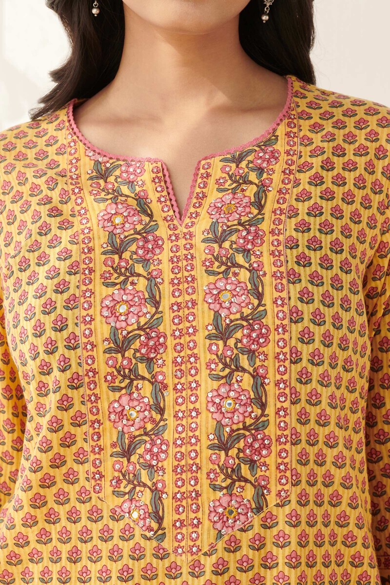 Yellow Hand Printed Straight Cotton Dobby Kurta