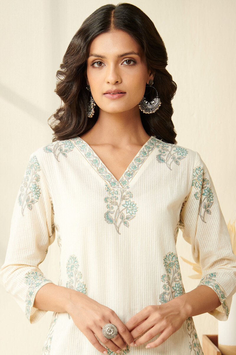 Off-White Block Printed Straight Line Dobby Kurta