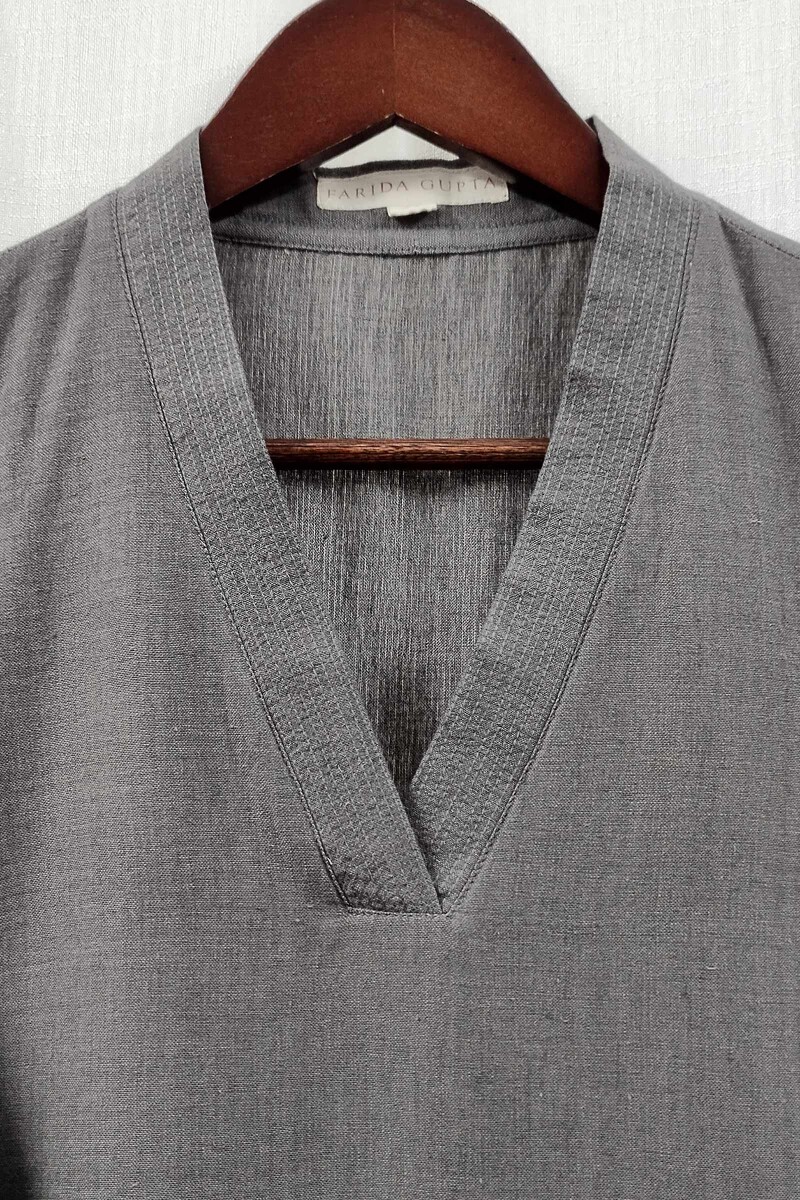 Grey Handcrafted Straight Handloom Cotton Kurta