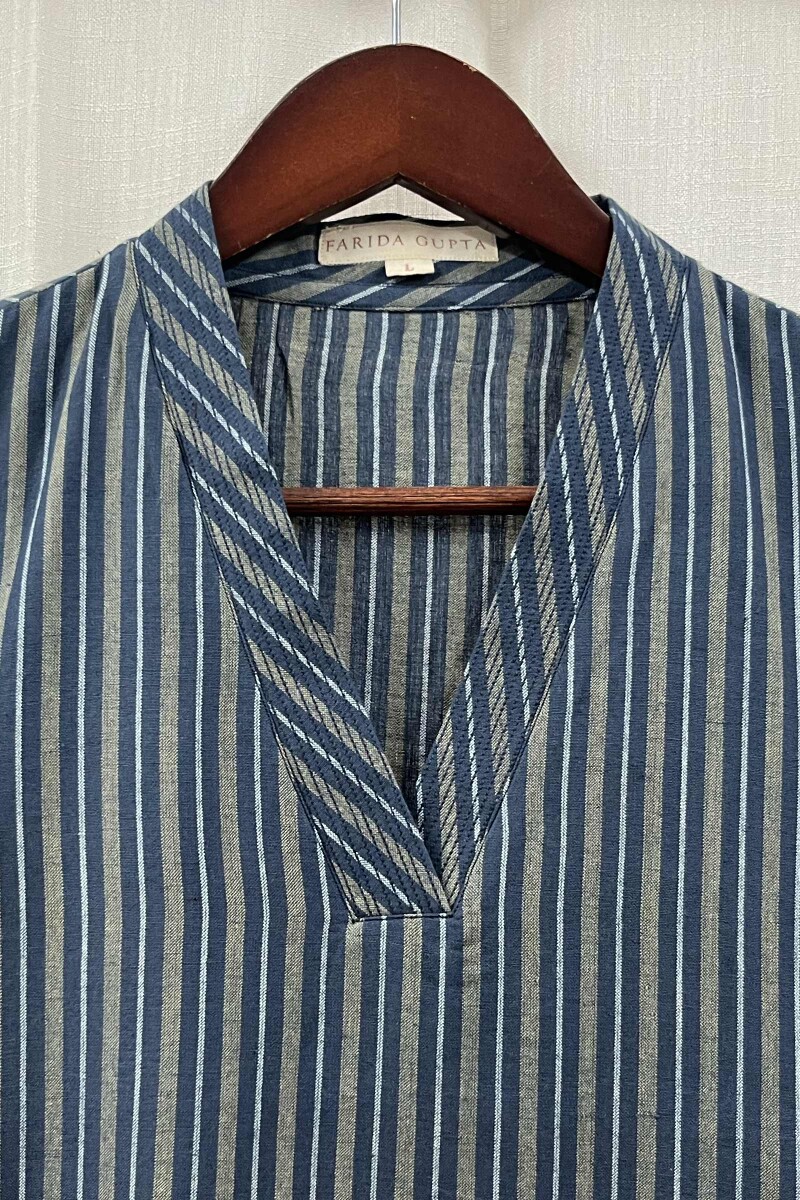 Blue Handcrafted Straight Handloom Cotton Kurta