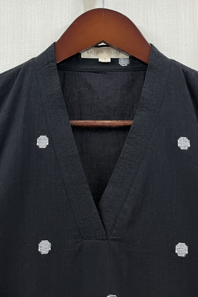 Black Handcrafted Straight Handloom Cotton Kurta