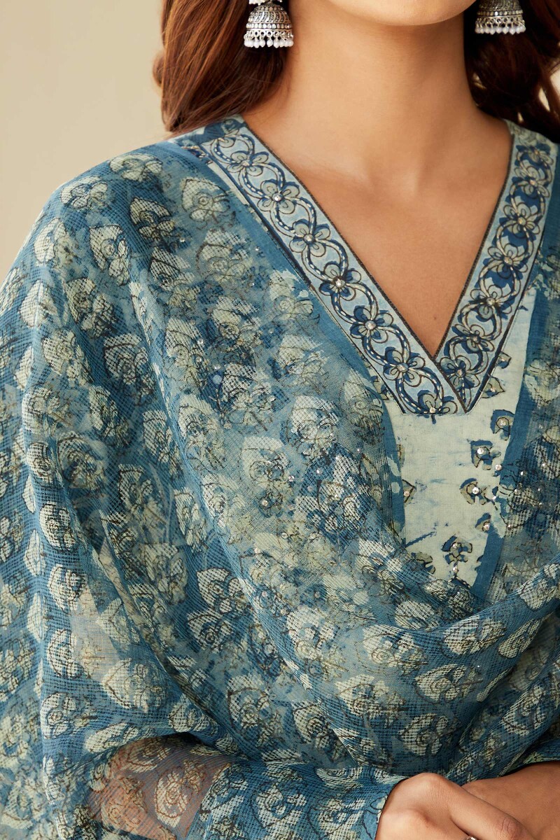 Akola Hand Block-Printed Kota Dupatta