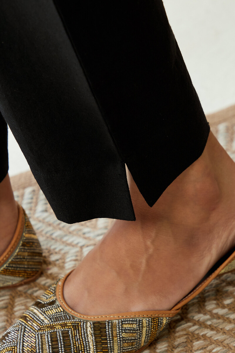 Black Handcrafted Cotton Flax Narrow Pants