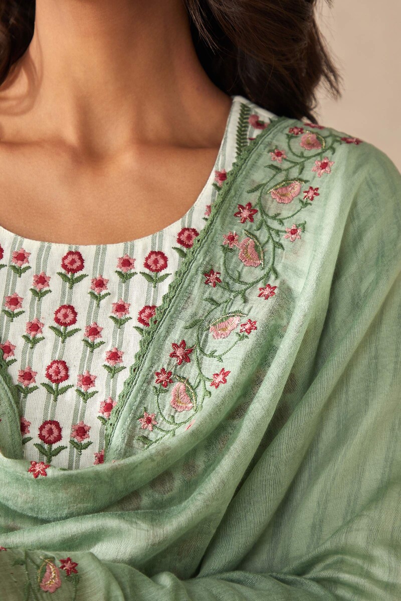 Green Handcrafted Cotton Silk Dupatta
