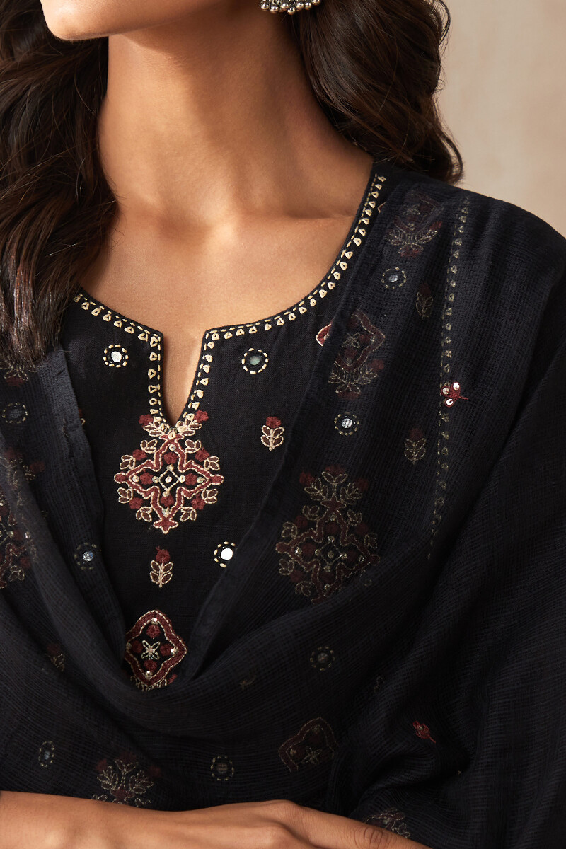 Black Handcrafted Kota Dupatta