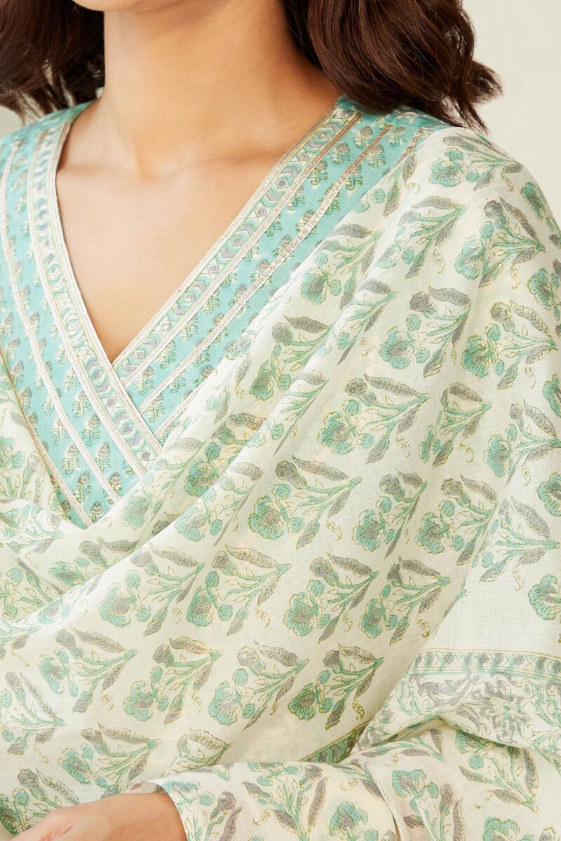 Off-White Hand Block-Printed Cotton Mul Dupatta
