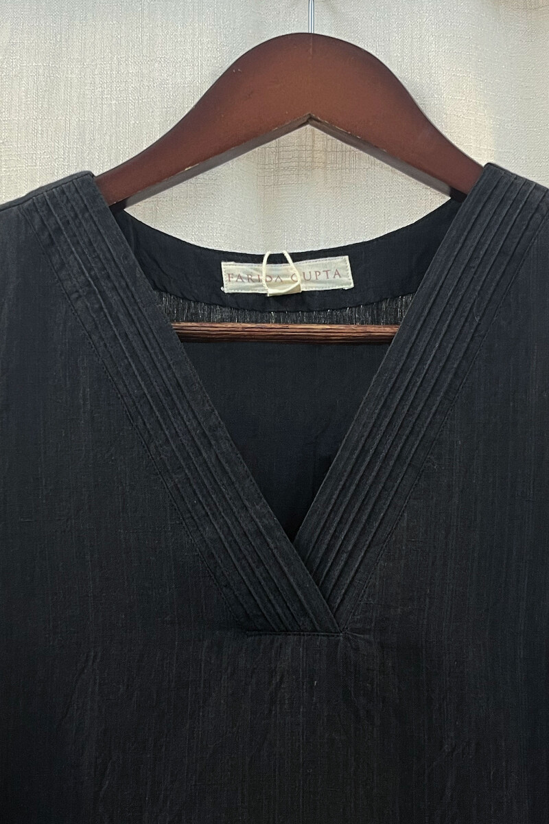 Black Handcrafted Straight Cotton Linen Kurta