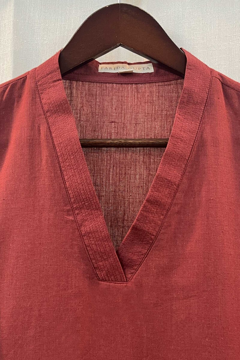 Red Handcrafted Straight Handloom Cotton Kurta
