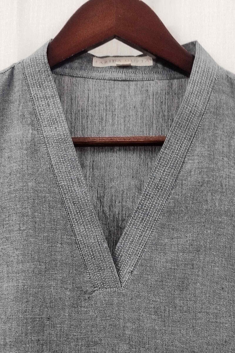 Grey Handcrafted Straight Handloom Cotton Kurta
