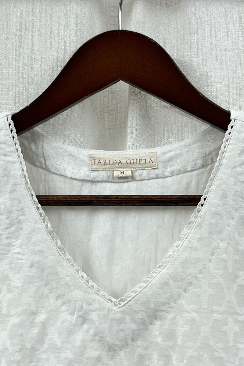 White Handcrafted Straight Chanderi Kurta