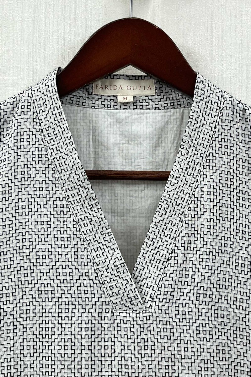 White Handcrafted Straight Handloom Cotton Kurta
