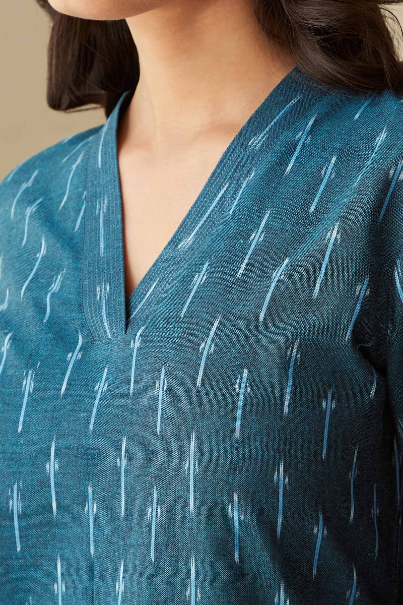 Blue Handcrafted Straight Cotton Polyester Kurta