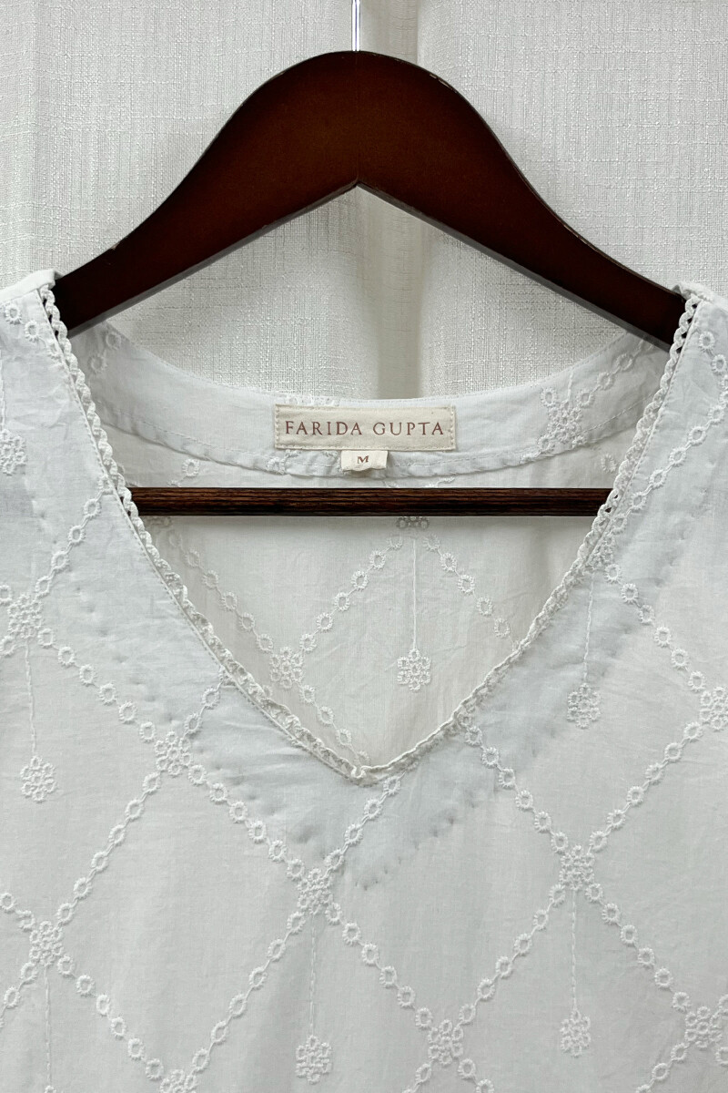 White Handcrafted Straight Cotton Kurta