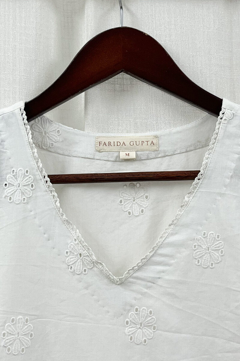 White Handcrafted Straight Cotton Kurta
