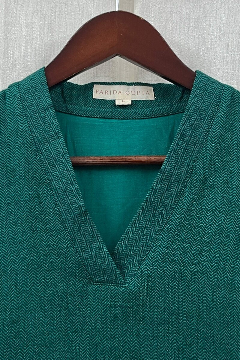 Green Handcrafted Straight Faux Wool Kurta