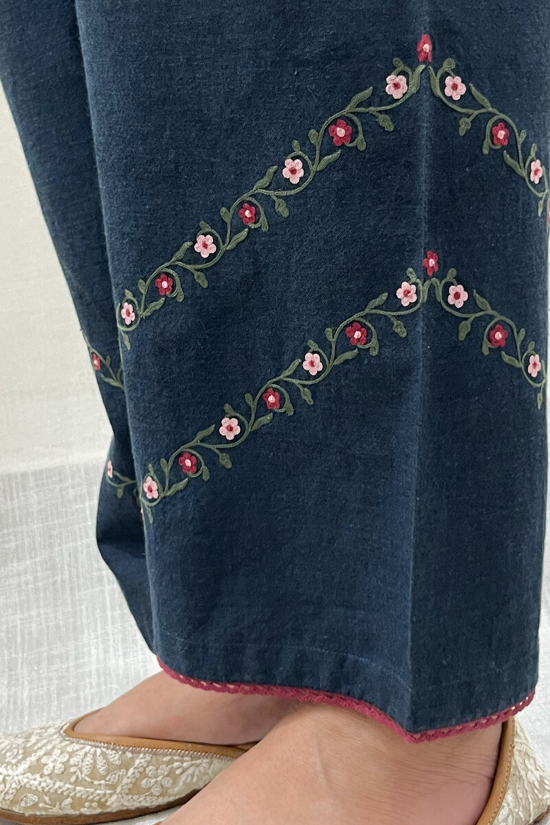 Blue Handcrafted Handloom Cotton Straight Farsi