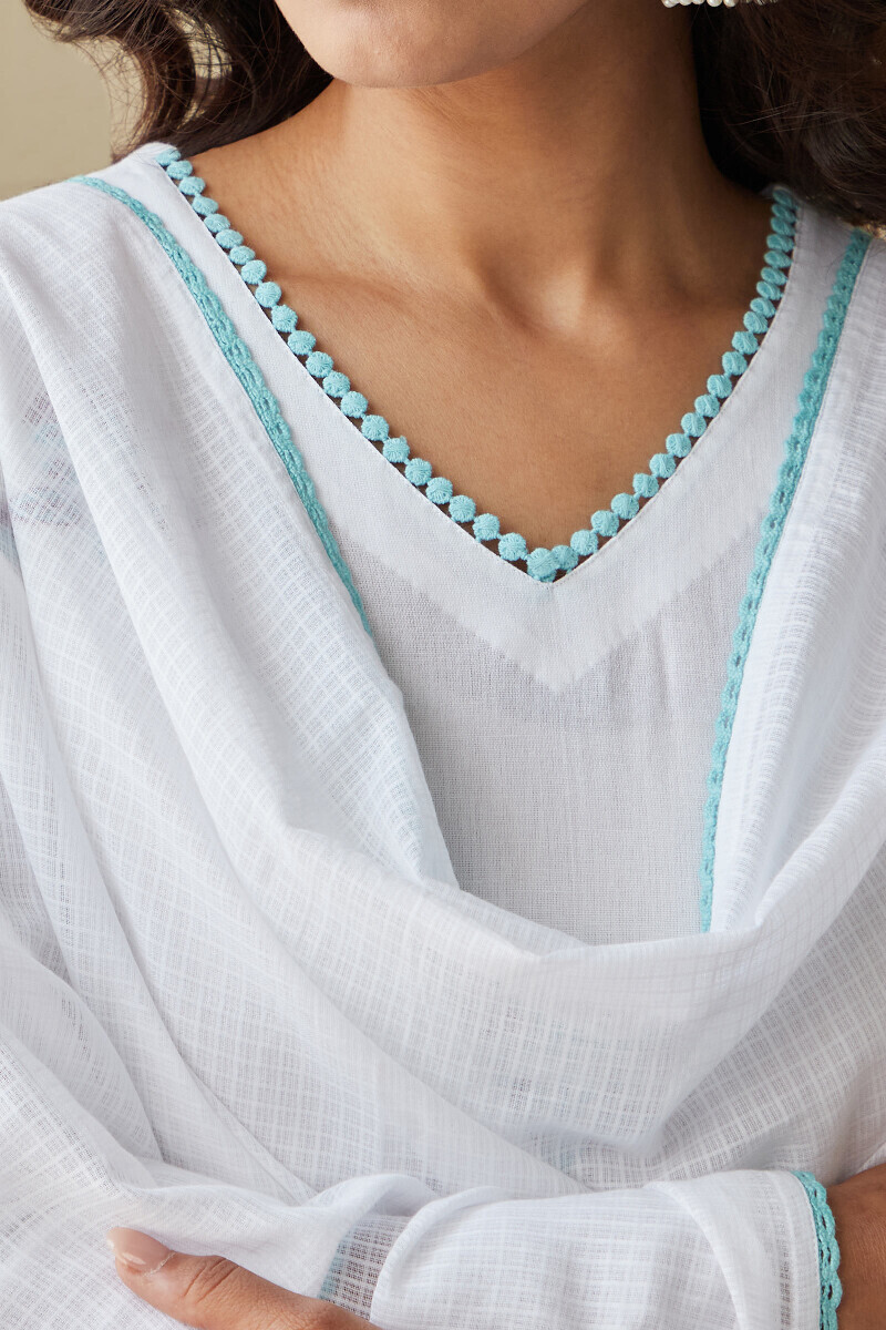 White Handcrafted Kota Dupatta