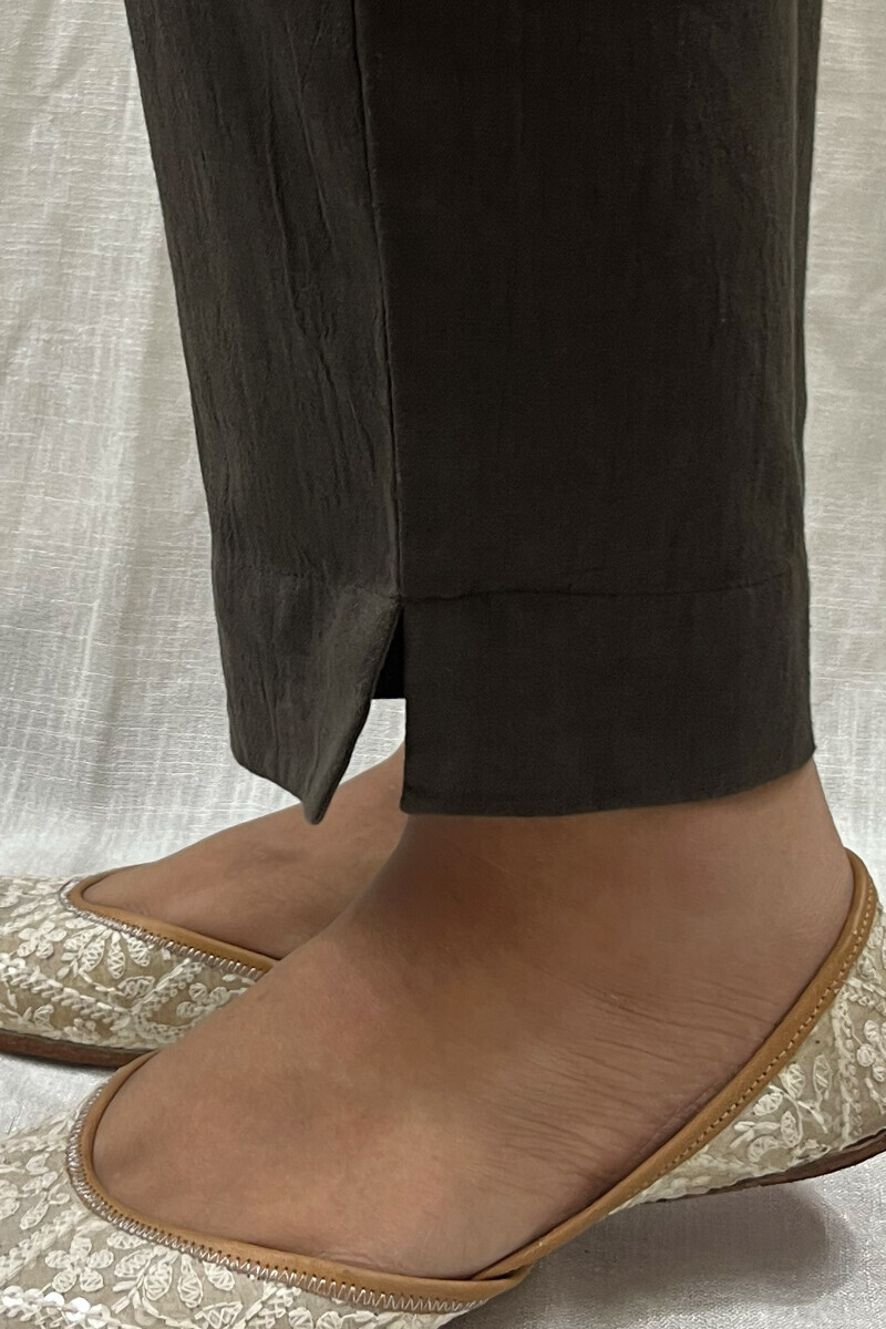 Brown Handcrafted Cotton Flax Narrow Pants