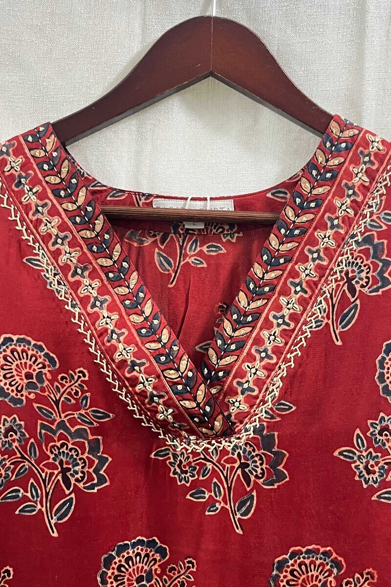 Ajrak Hand Block-Printed Straight Viscose Kurta