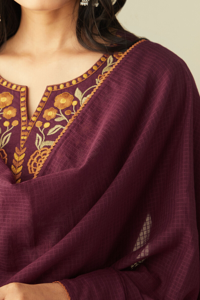 Plum Handcrafted Kota Dupatta