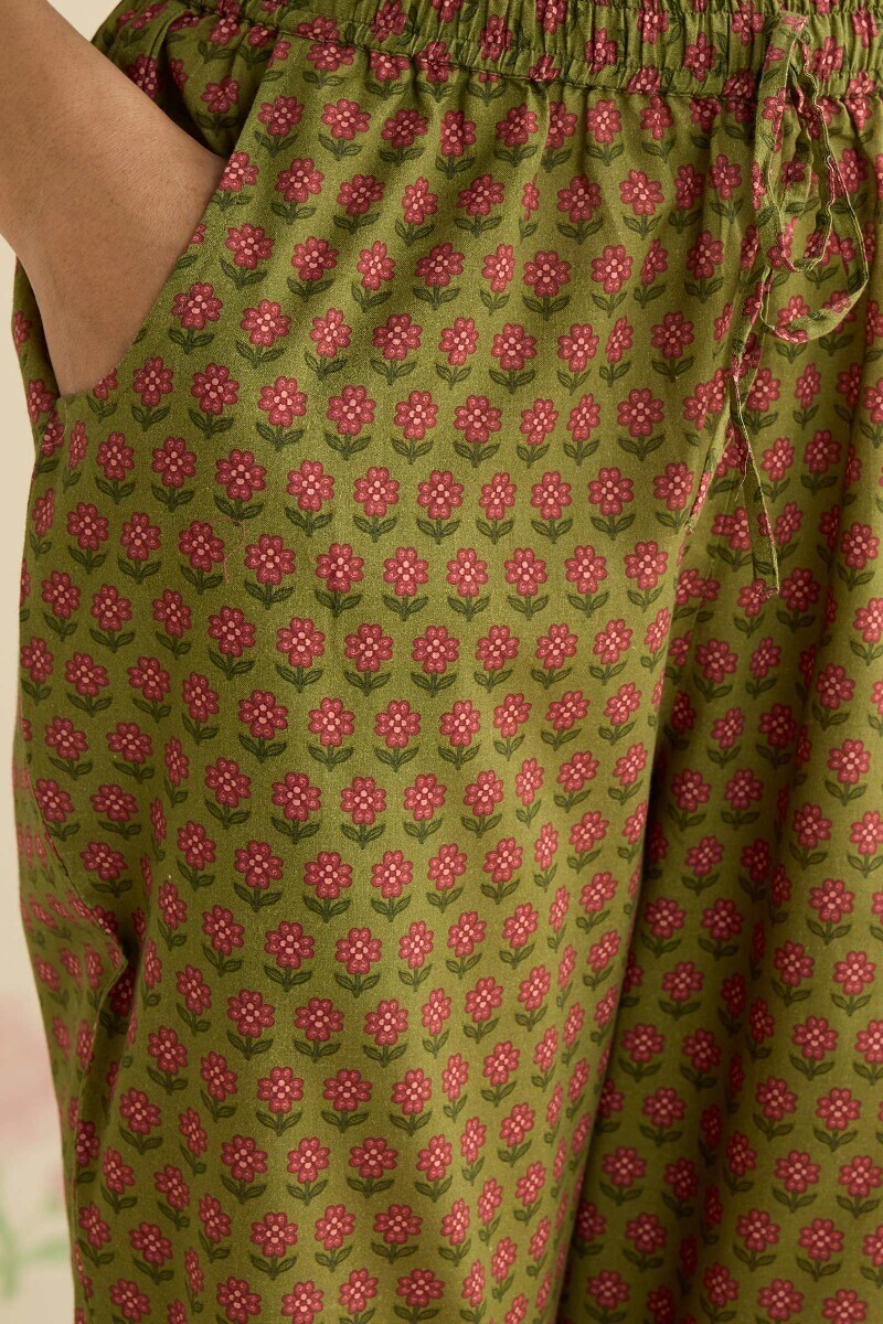 Green Printed Cotton Narrow Pants