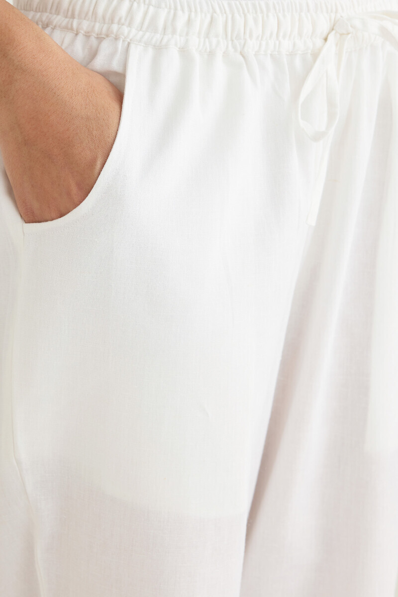 White Handcrafted Cotton Flax Narrow Pants