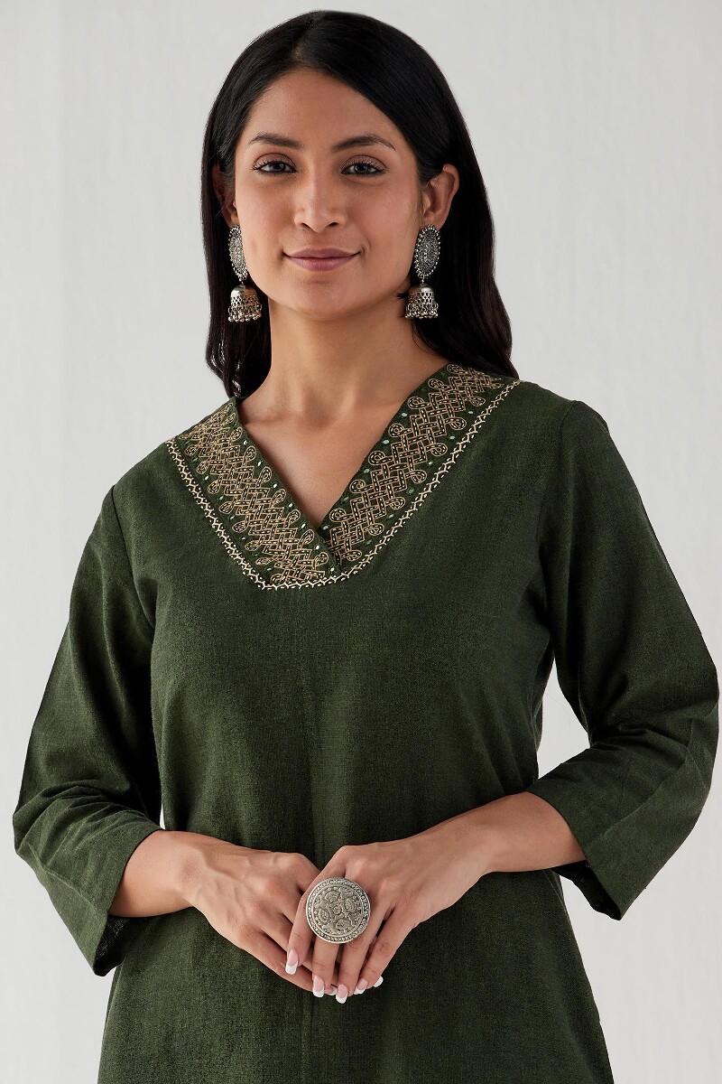 Green Handcrafted Straight Handloom Kurta