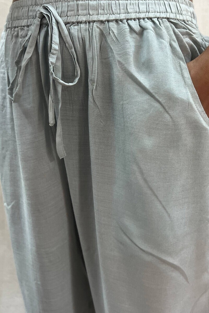 Blue Handcrafted Viscose Narrow Pants