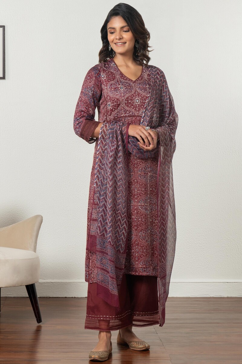 Maroon Handcrafted Modal Farsi 