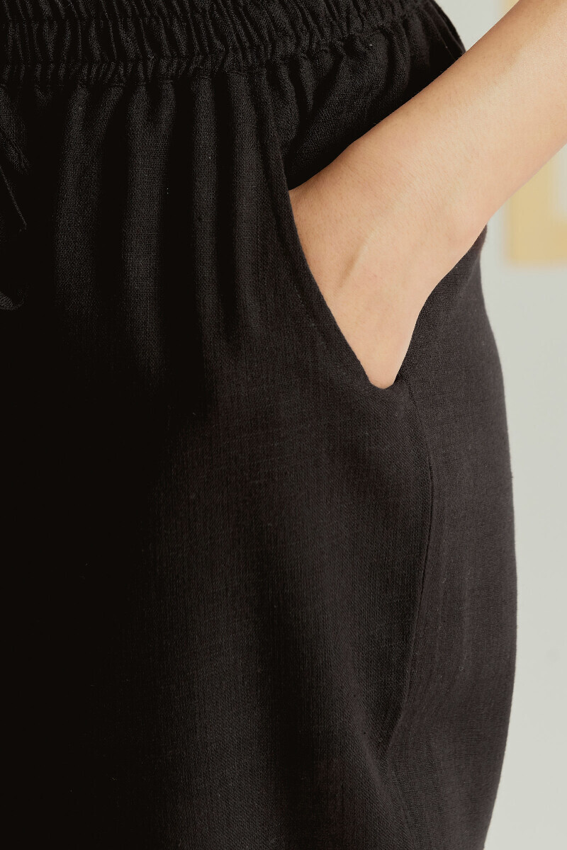 Black Handcrafted Gauze Slub Narrow Pants