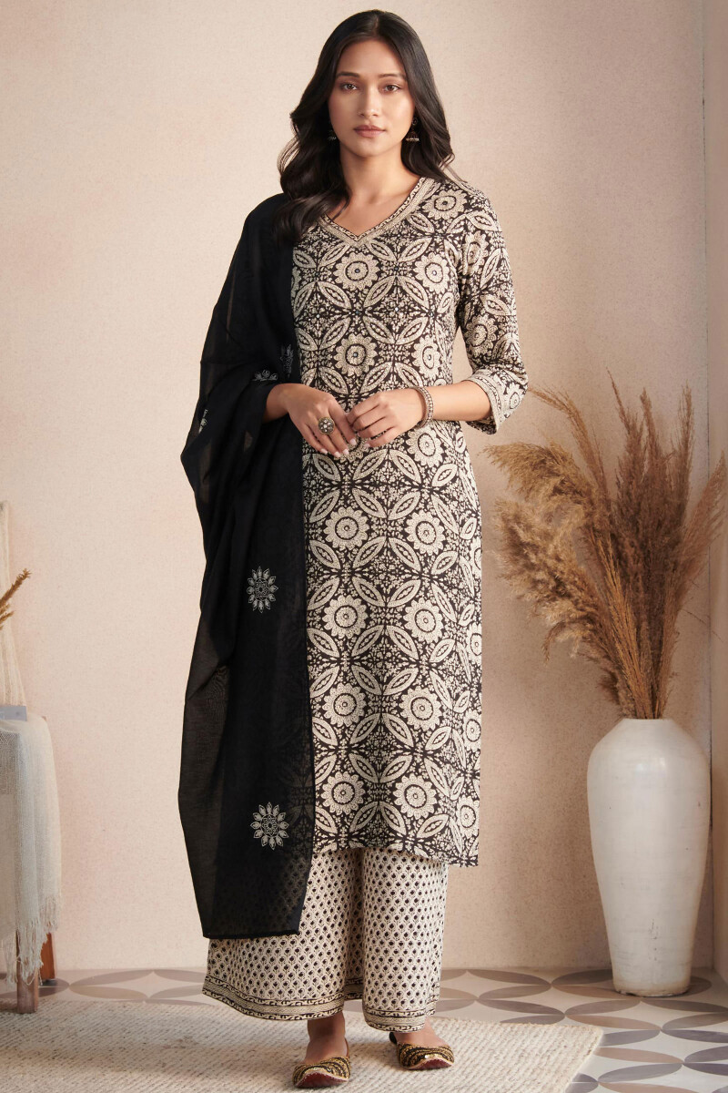 Black Handcrafted Chanderi Dupatta