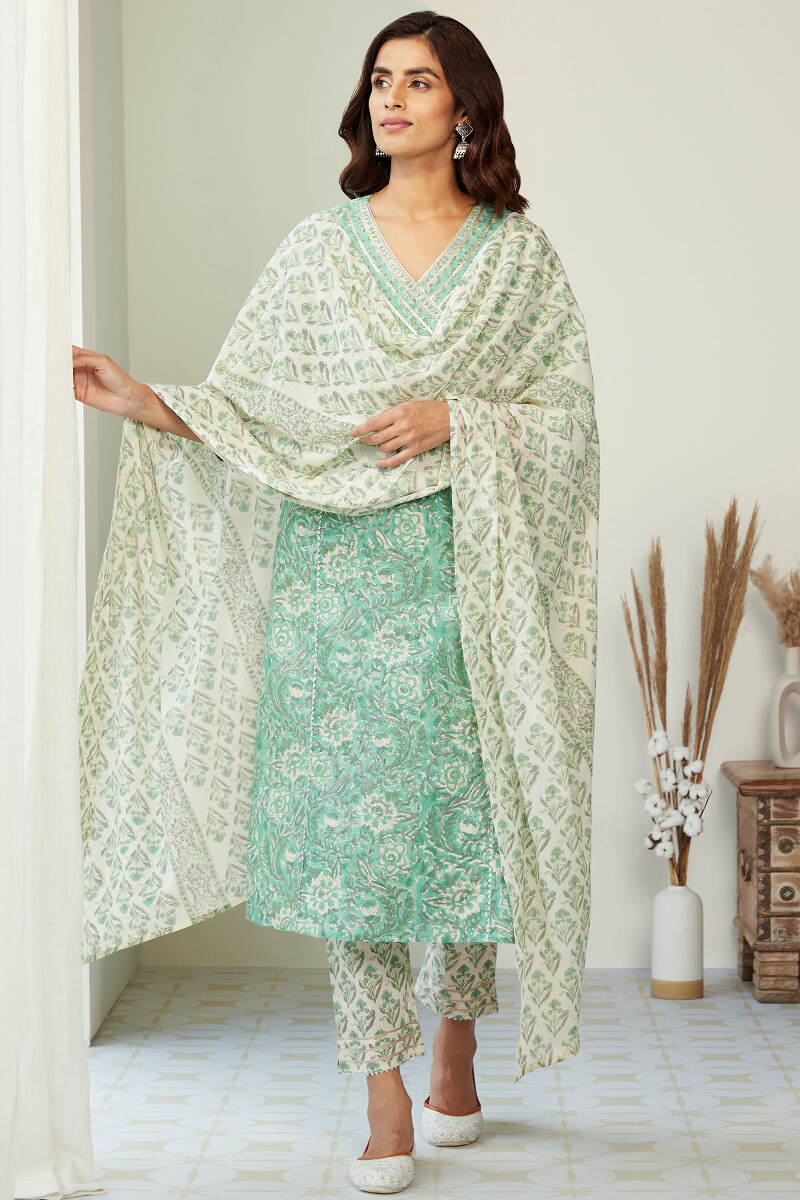 Off-White Hand Block-Printed Cotton Mul Dupatta
