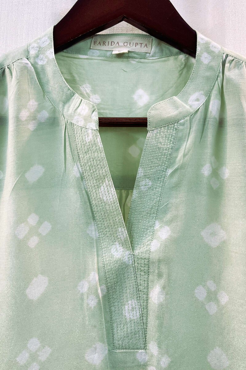 Green Handcrafted Bandhani Top