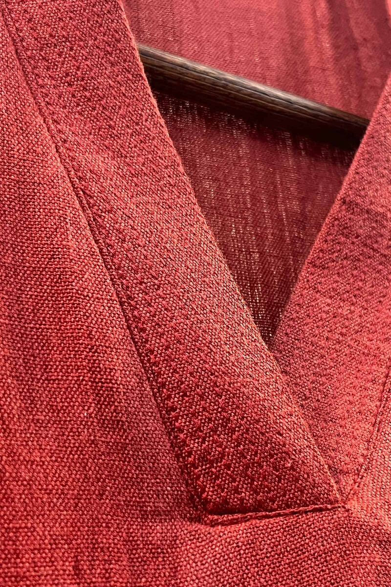Red Handcrafted Straight Handloom Cotton Kurta