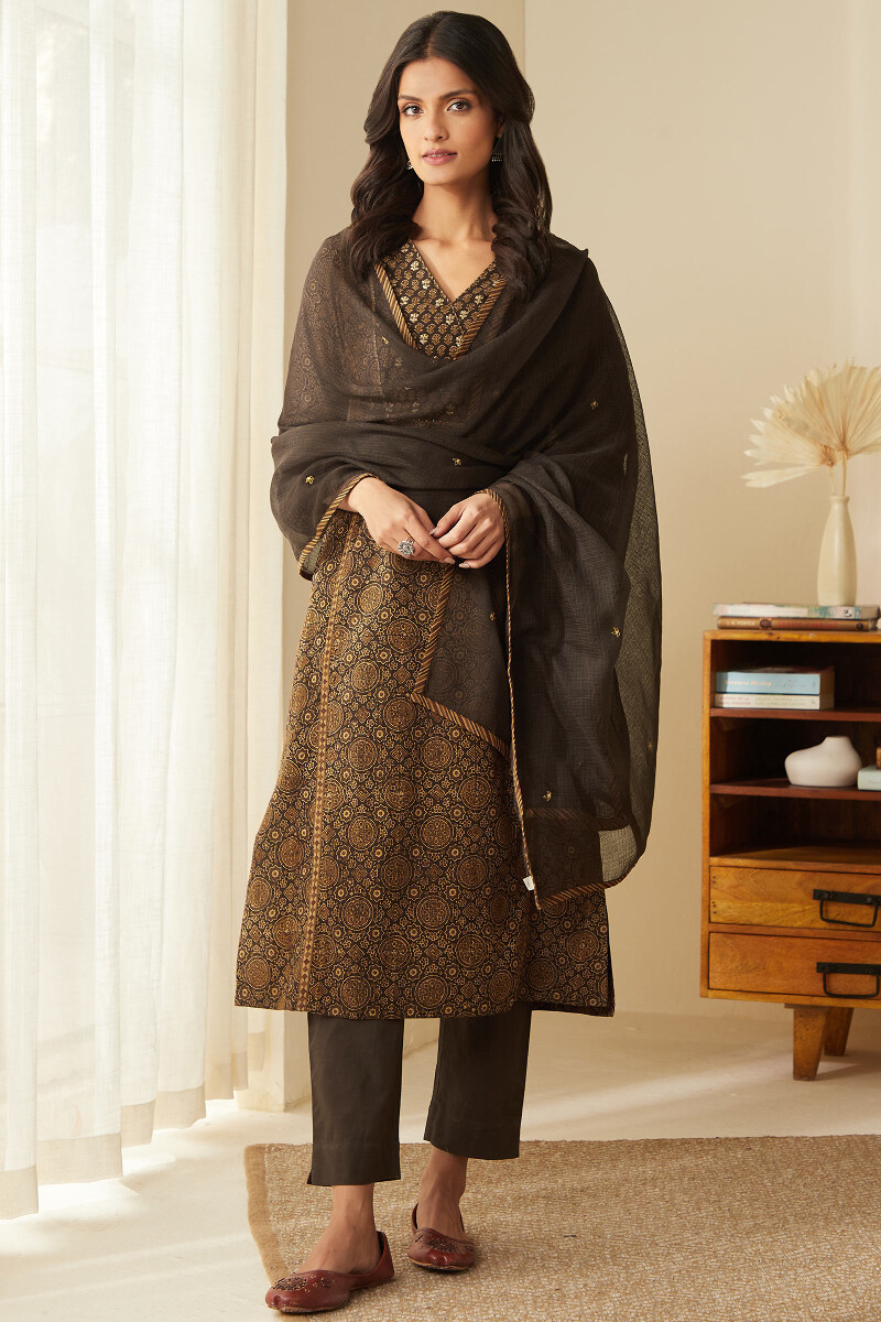 Brown Handcrafted Cotton Slub Narrow Pants