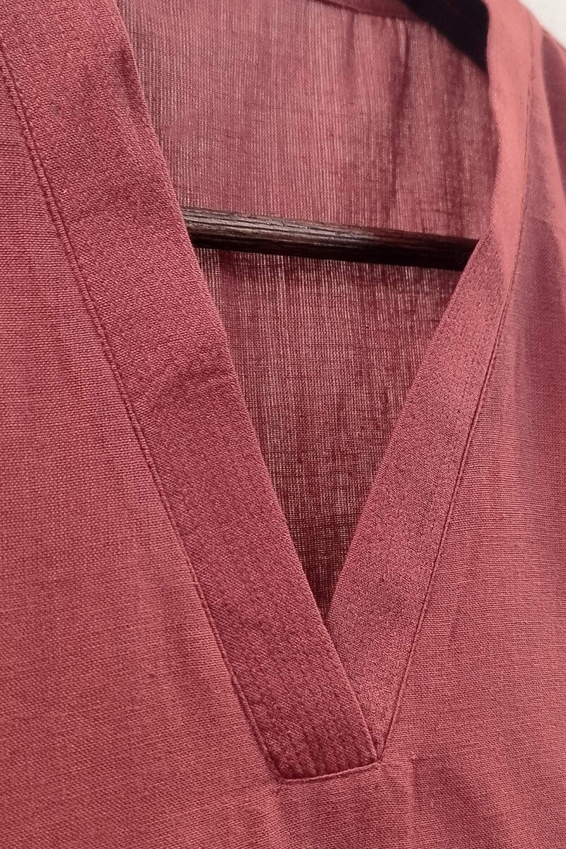 Maroon Handcrafted Straight Handloom Cotton Kurta