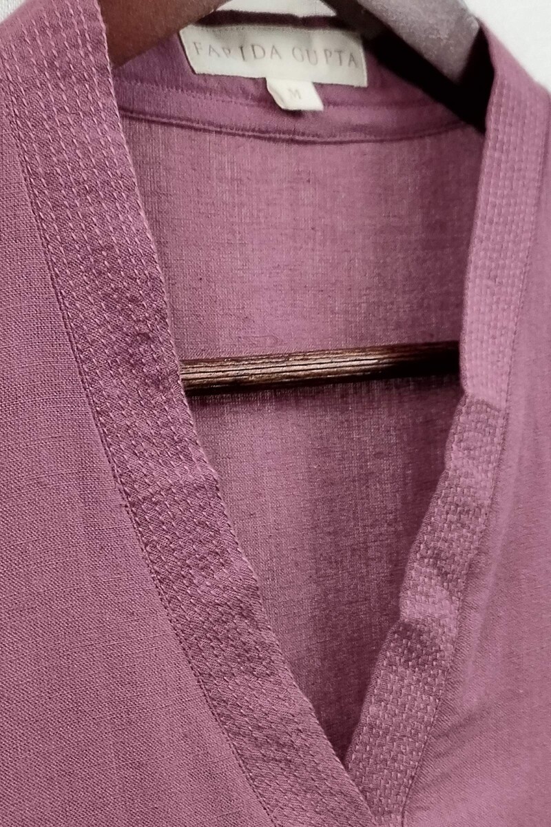 Purple Handcrafted Straight Handloom Cotton Kurta