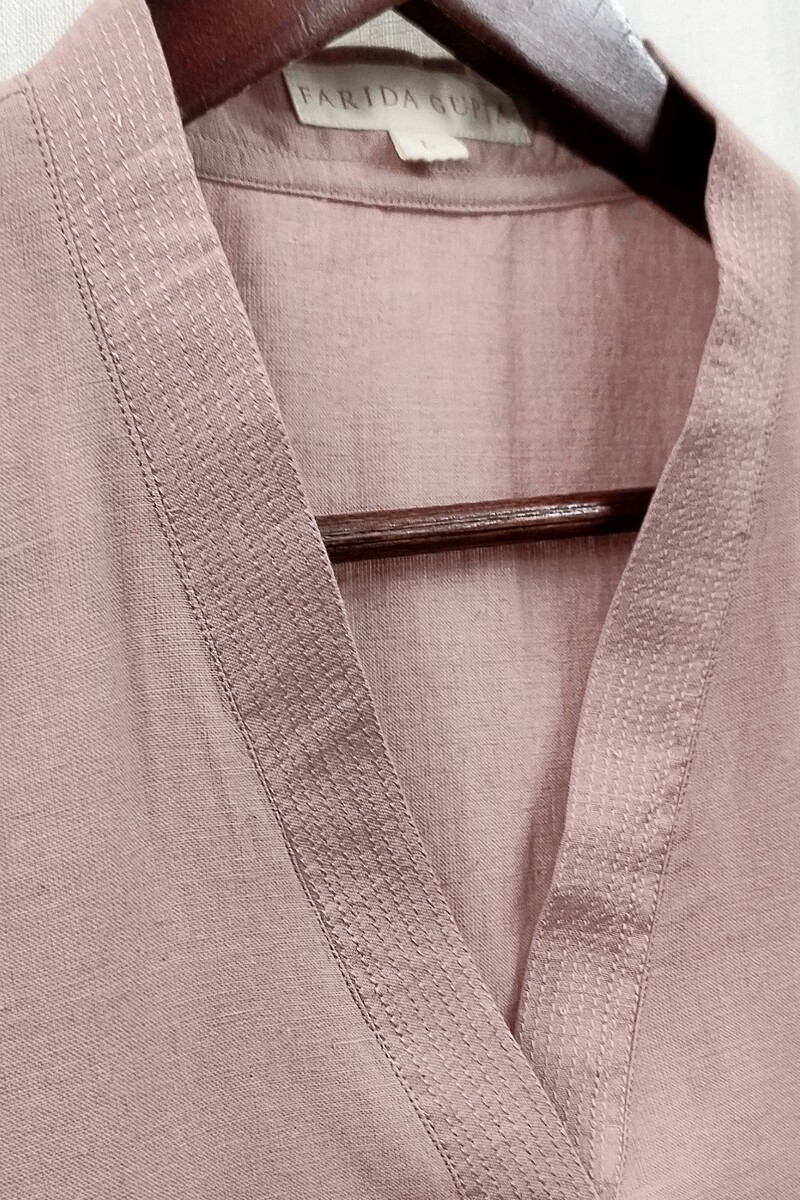 Mauve Handcrafted Straight Handloom Cotton Kurta